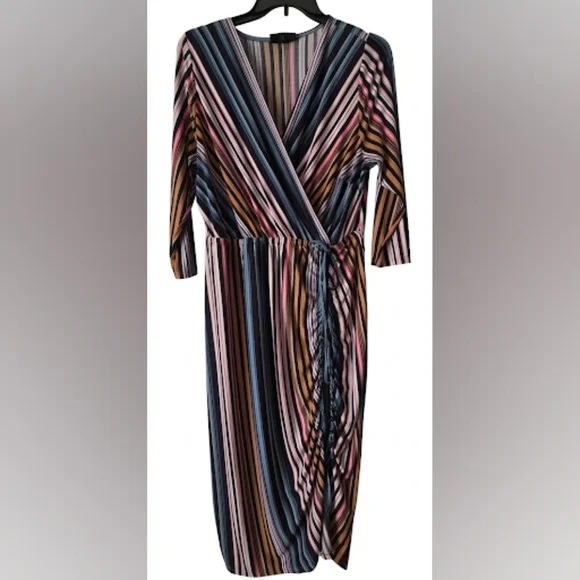 Lane Bryant Surplice-Neck Side-Ruched Midi Dress Size 18/20 - Picture 2 of 15